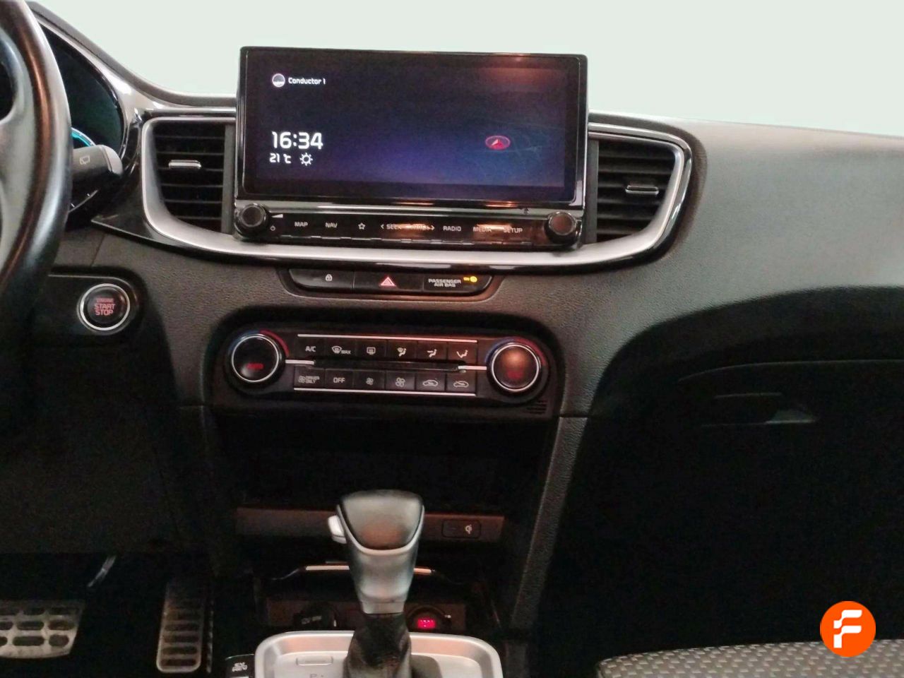 Foto Kia XCeed 12
