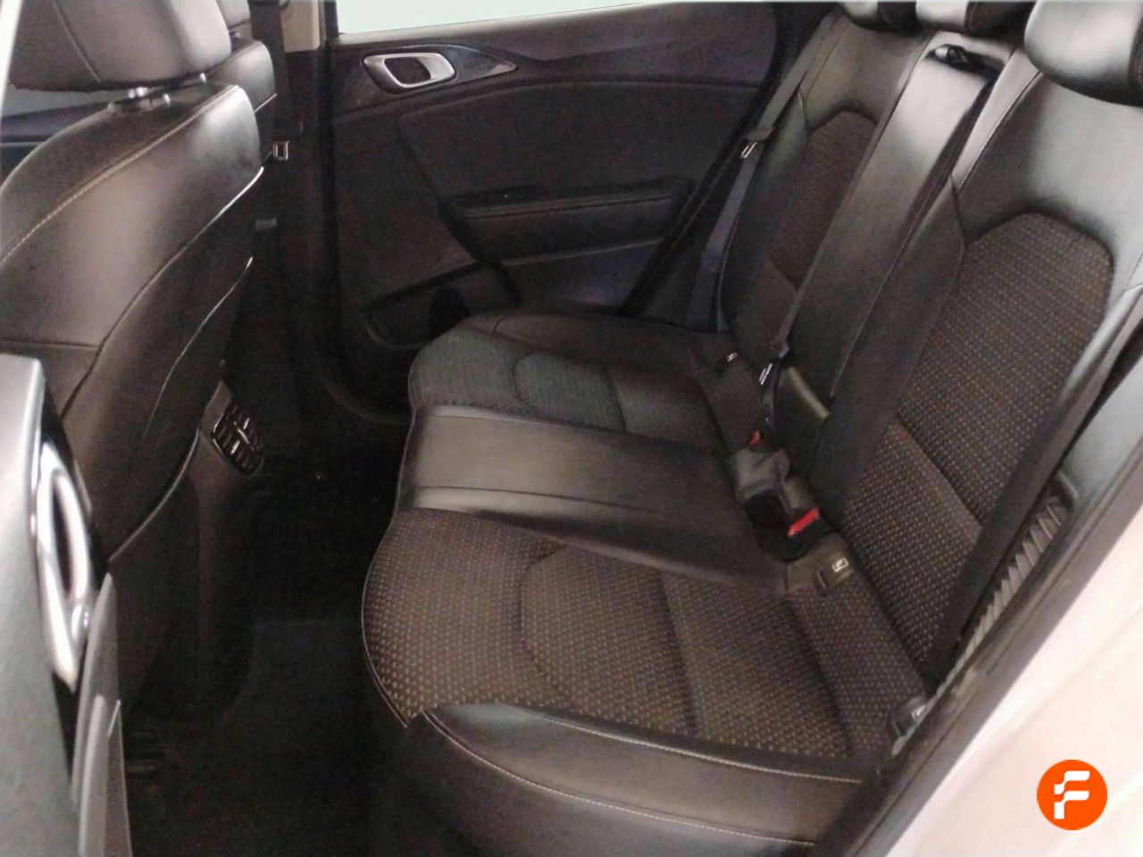 Foto Kia XCeed 16