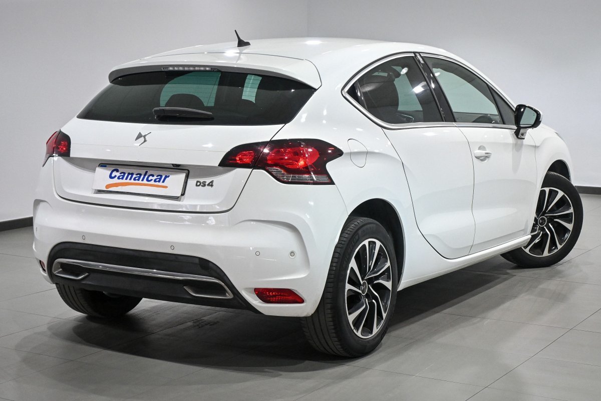 Foto DS Automobiles DS 4 4 Foto DS Automobiles DS 4 4