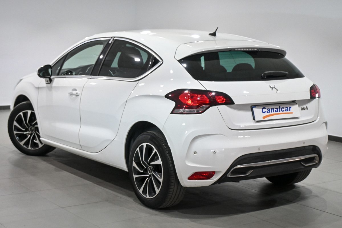 Foto DS Automobiles DS 4 6 Foto DS Automobiles DS 4 6