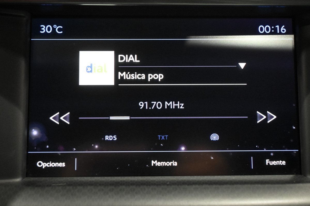 Foto DS Automobiles DS 4 15 Foto DS Automobiles DS 4 15