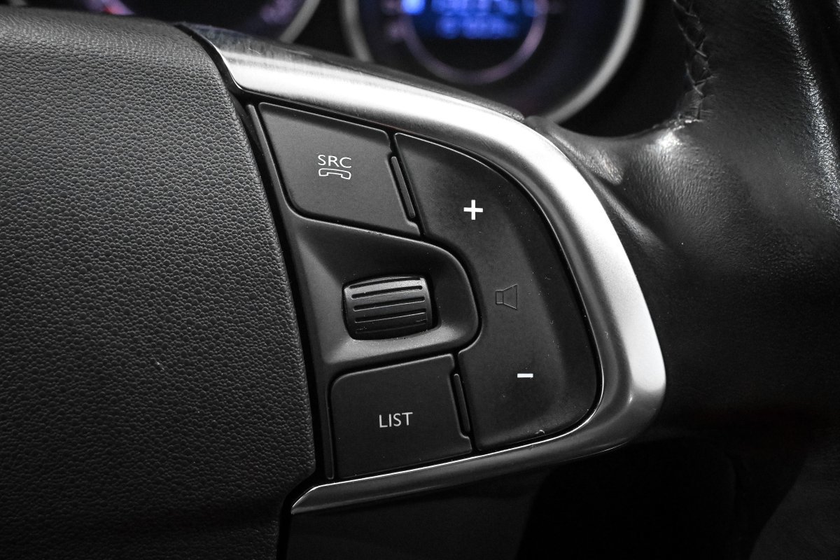 Foto DS Automobiles DS 4 26 Foto DS Automobiles DS 4 26