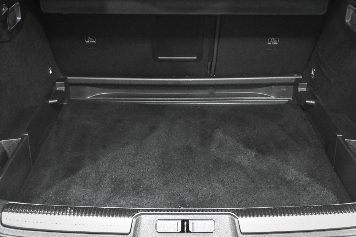 Foto DS Automobiles DS 7 Crossback 8 Foto DS Automobiles DS 7 Crossback 8