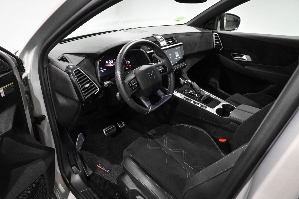 Foto DS Automobiles DS 7 Crossback 9 Foto DS Automobiles DS 7 Crossback 9