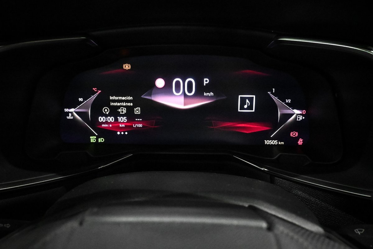 Foto DS Automobiles DS 7 Crossback 14 Foto DS Automobiles DS 7 Crossback 14