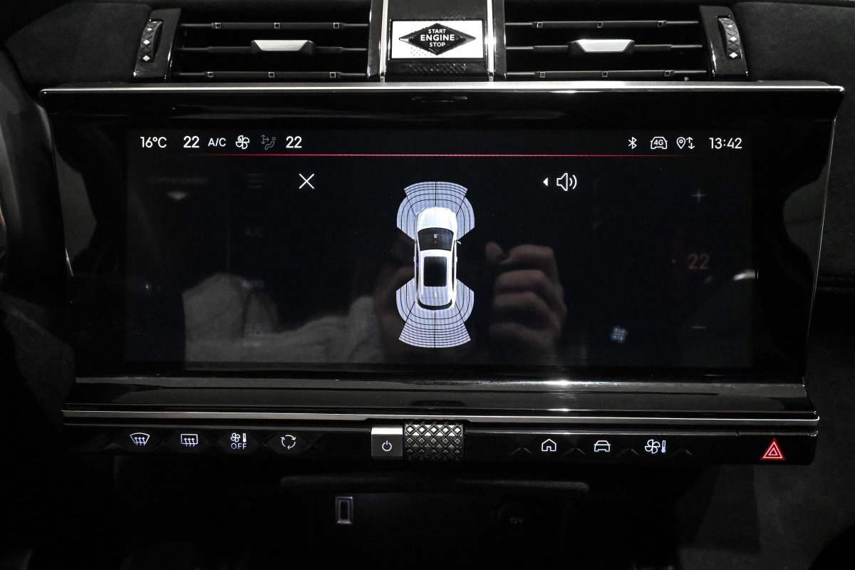 Foto DS Automobiles DS 7 Crossback 19 Foto DS Automobiles DS 7 Crossback 19