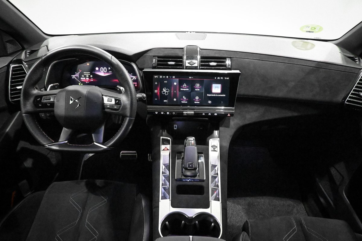 Foto DS Automobiles DS 7 Crossback 23 Foto DS Automobiles DS 7 Crossback 23