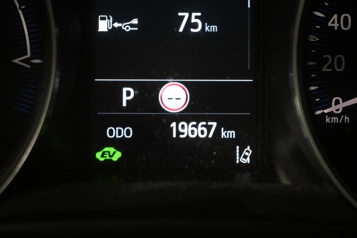 Foto Toyota C-HR 12 Foto Toyota C-HR 12