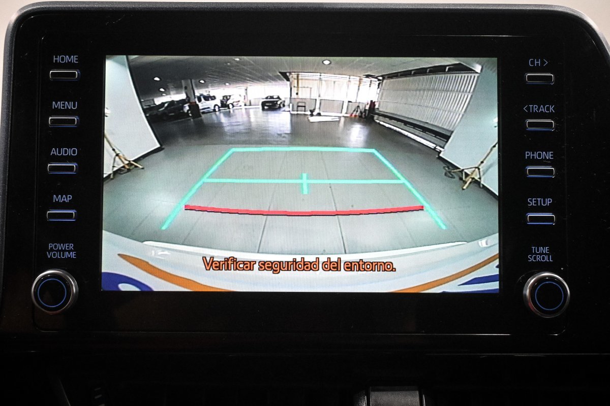 Foto Toyota C-HR 18 Foto Toyota C-HR 18