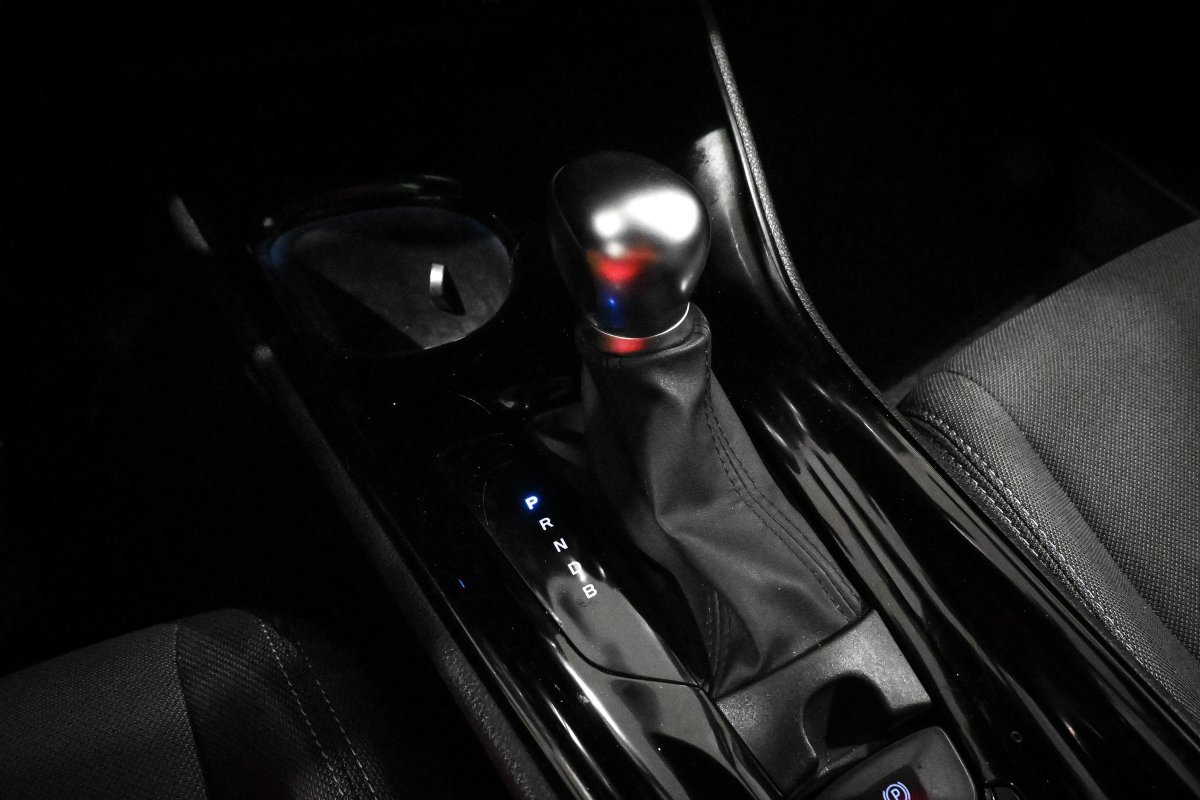 Foto Toyota C-HR 23 Foto Toyota C-HR 23