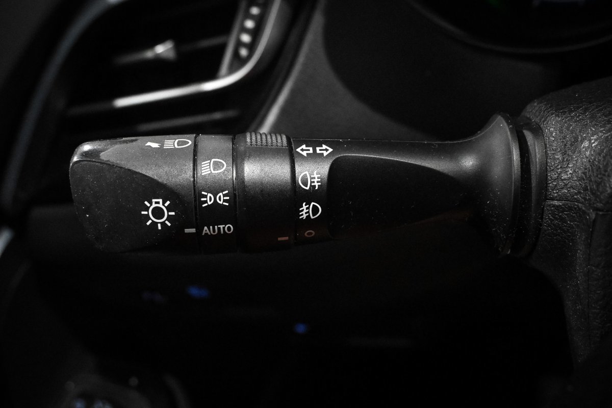 Foto Toyota C-HR 25 Foto Toyota C-HR 25