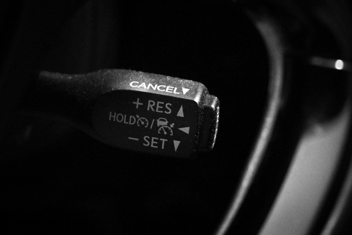 Foto Toyota C-HR 27 Foto Toyota C-HR 27