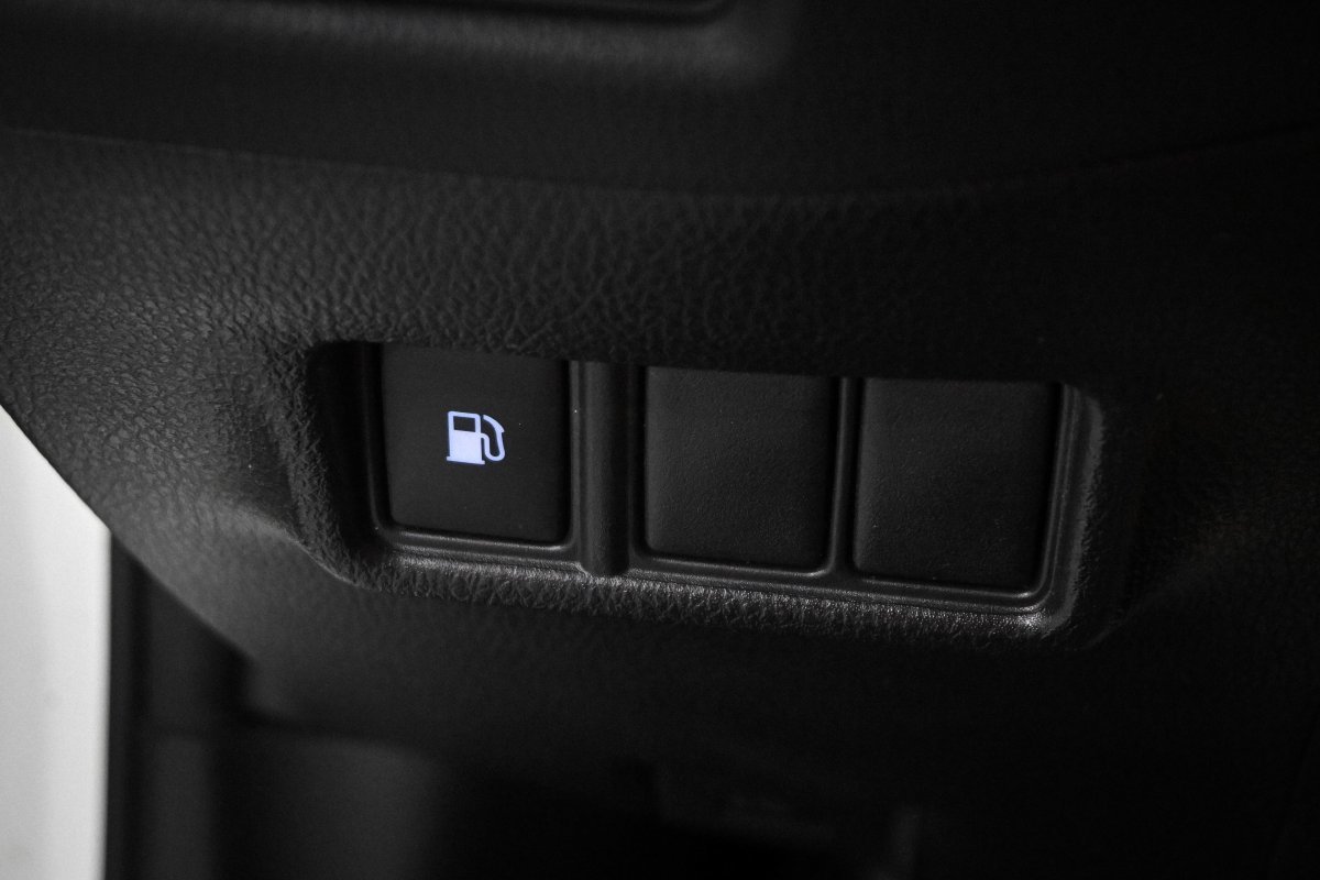 Foto Toyota C-HR 32 Foto Toyota C-HR 32