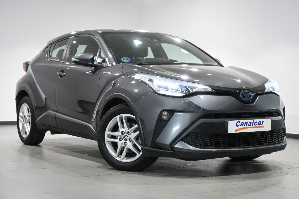 Foto Toyota C-HR 3 Foto Toyota C-HR 3