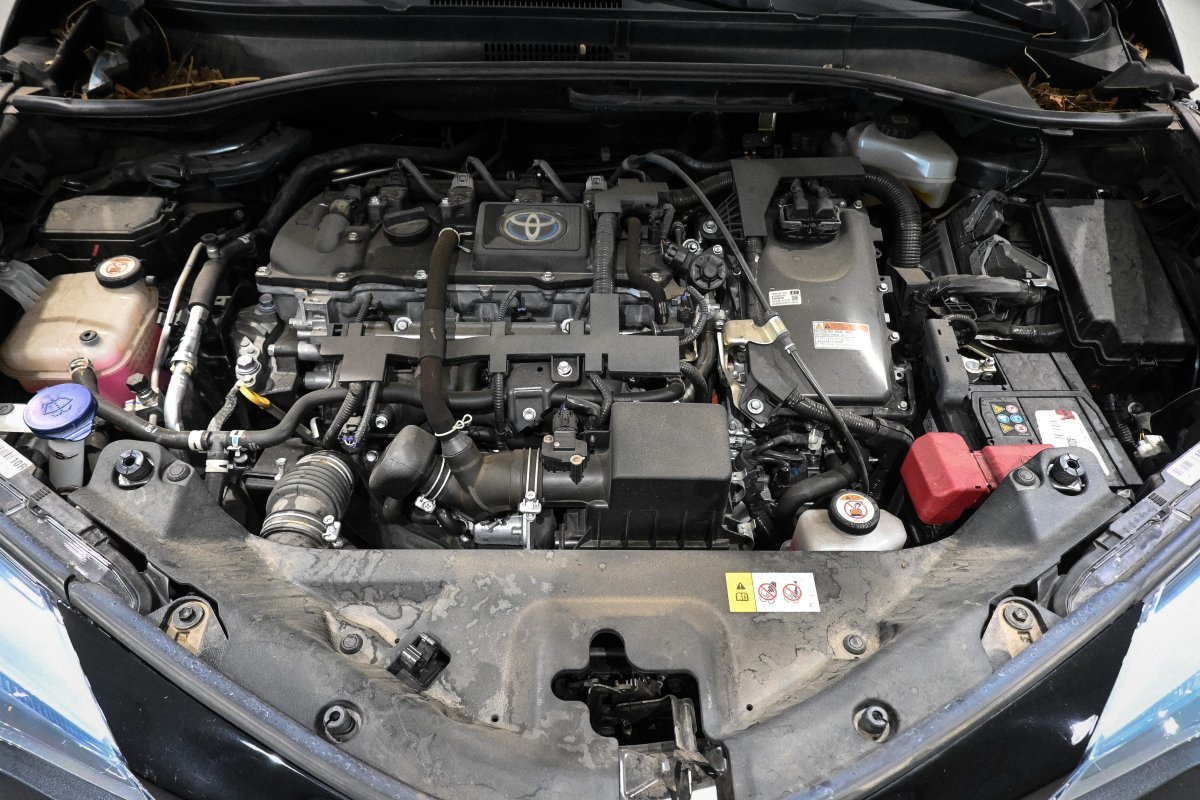 Foto Toyota C-HR 7 Foto Toyota C-HR 7