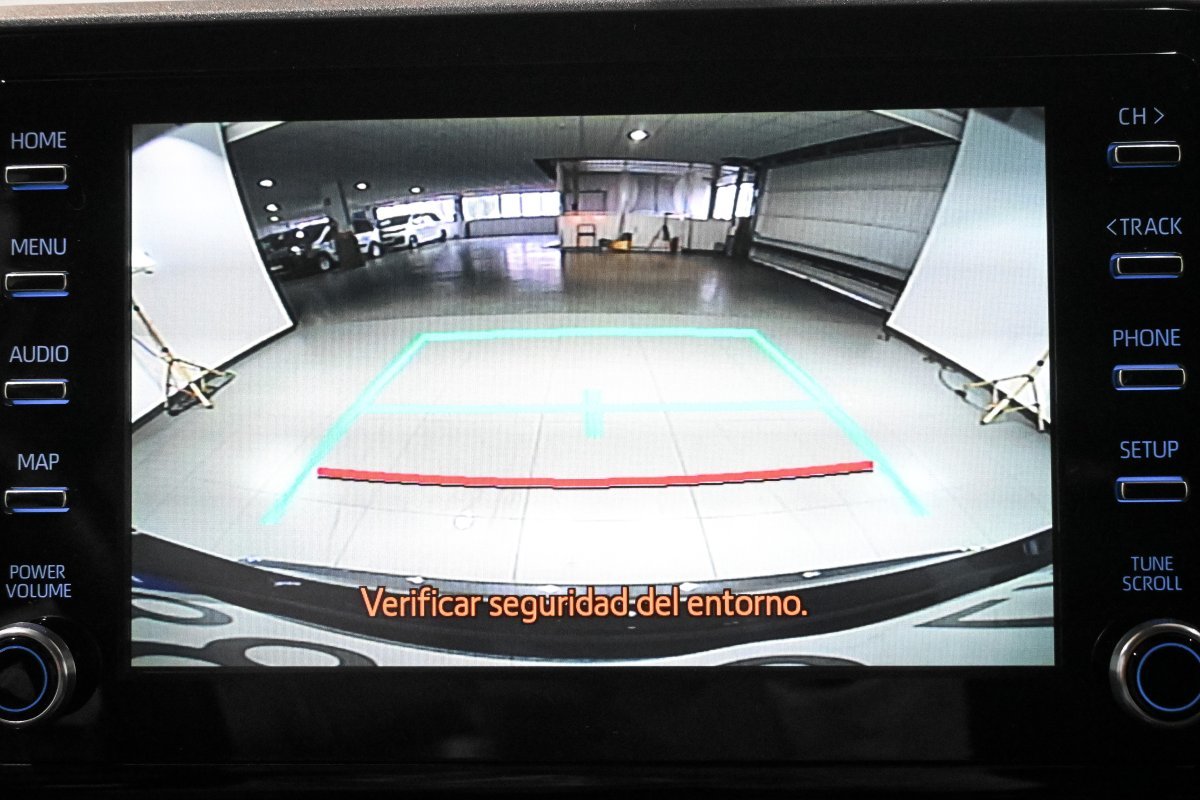 Foto Toyota C-HR 18 Foto Toyota C-HR 18