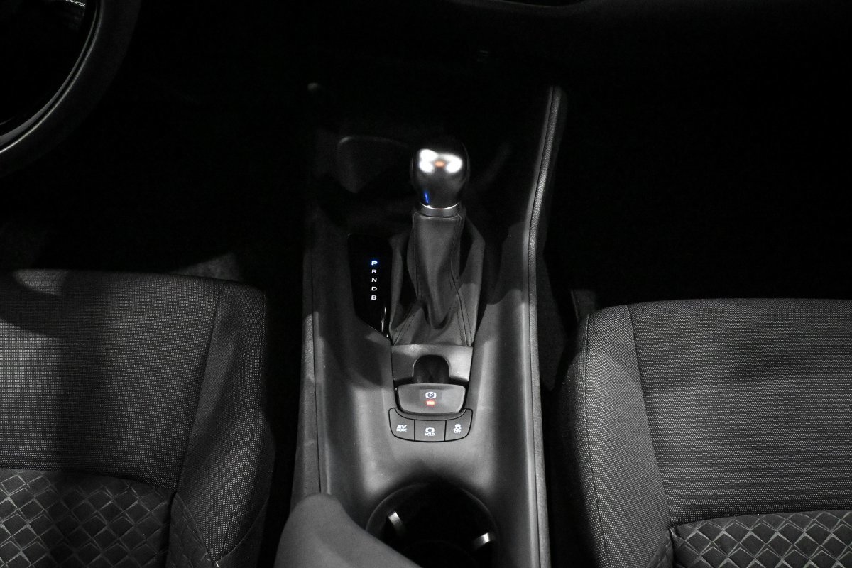 Foto Toyota C-HR 22 Foto Toyota C-HR 22