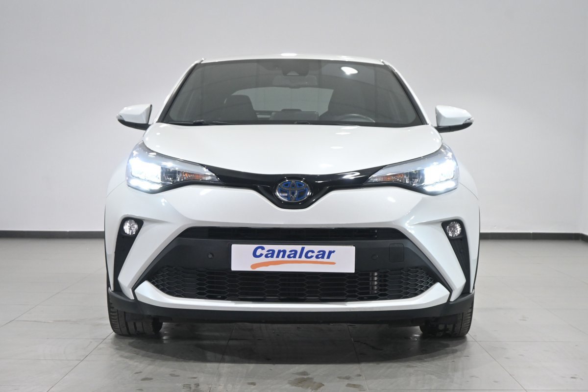 Foto Toyota C-HR 2 Foto Toyota C-HR 2