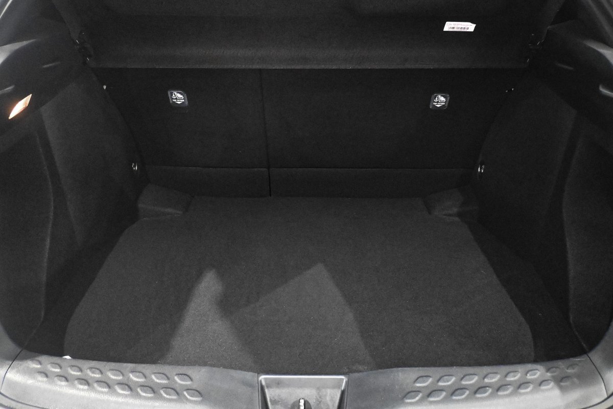 Foto Toyota C-HR 8 Foto Toyota C-HR 8