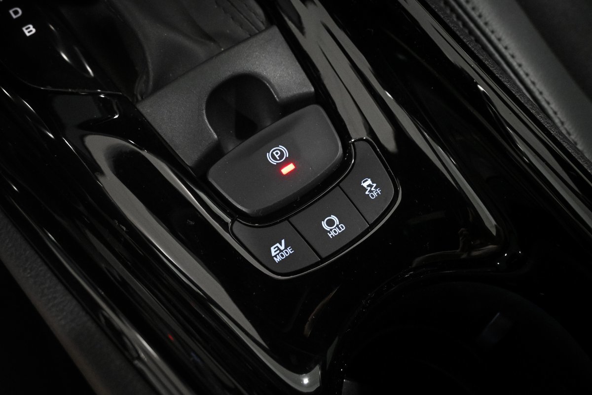 Foto Toyota C-HR 21 Foto Toyota C-HR 21