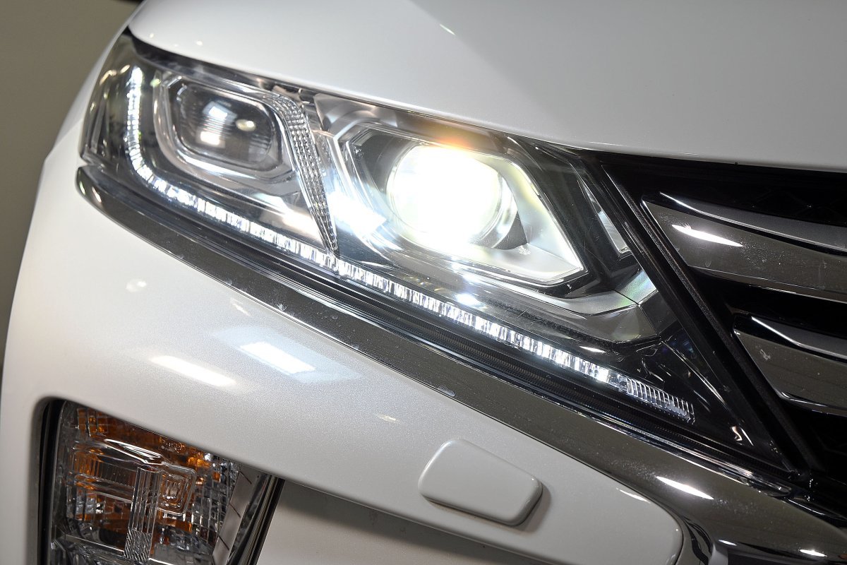 Foto Mitsubishi Eclipse Cross 11 Foto Mitsubishi Eclipse Cross 11