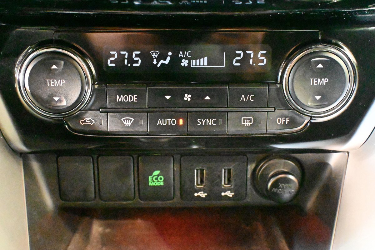 Foto Mitsubishi Eclipse Cross 24 Foto Mitsubishi Eclipse Cross 24