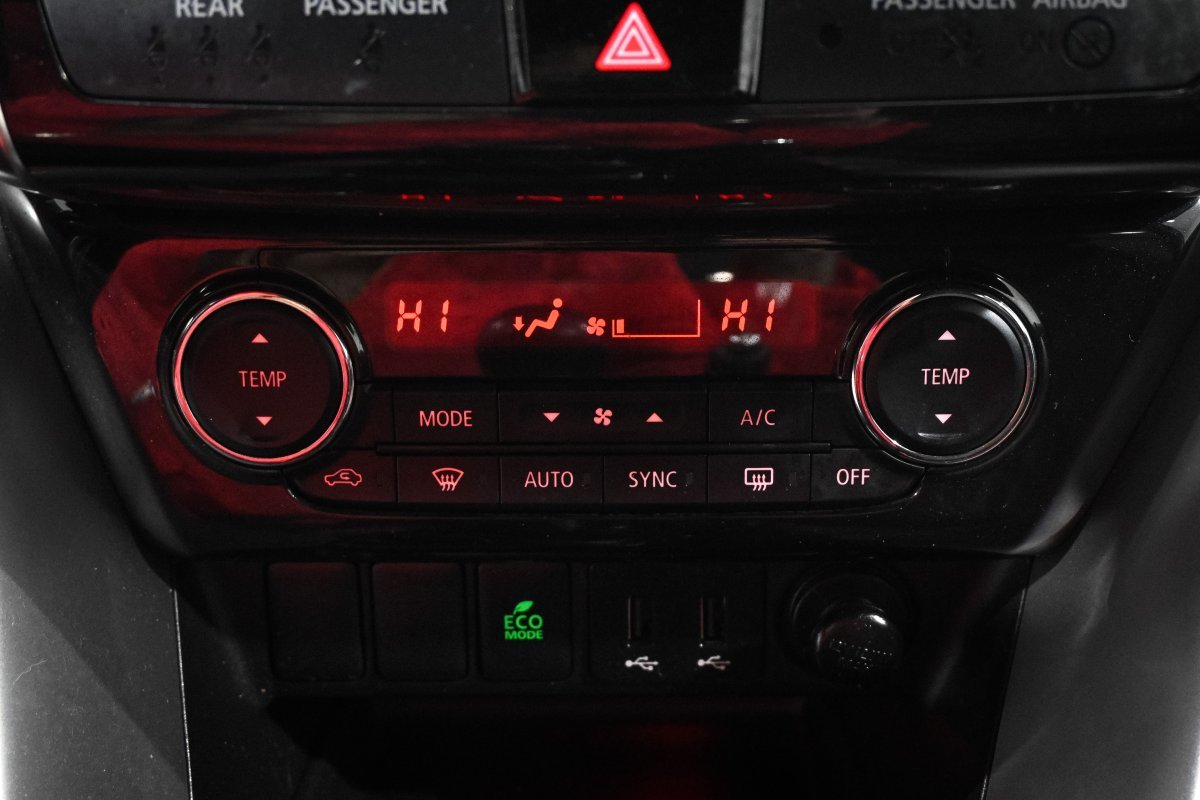 Foto Mitsubishi Eclipse Cross 20 Foto Mitsubishi Eclipse Cross 20