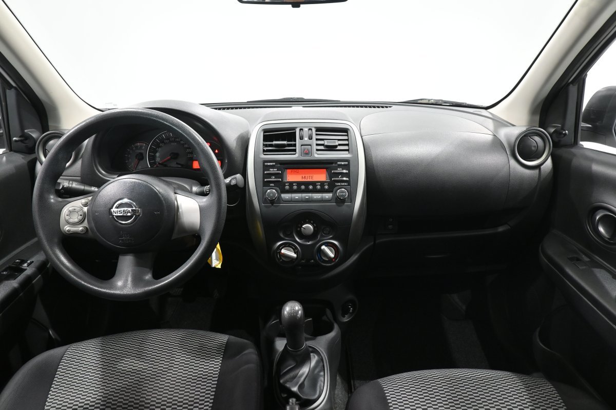 Foto Nissan Micra 16