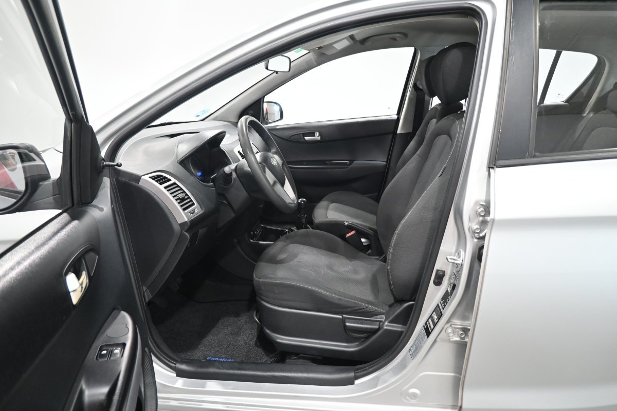 Foto Hyundai i20 10
