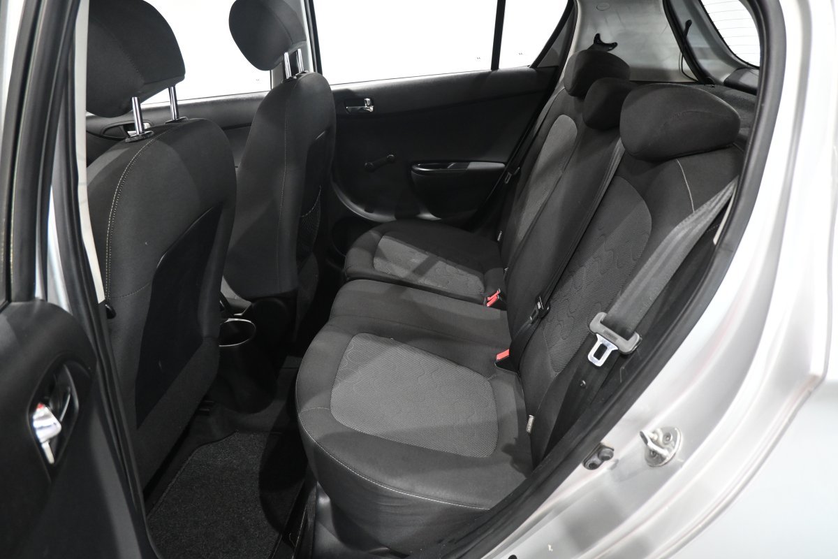Foto Hyundai i20 11