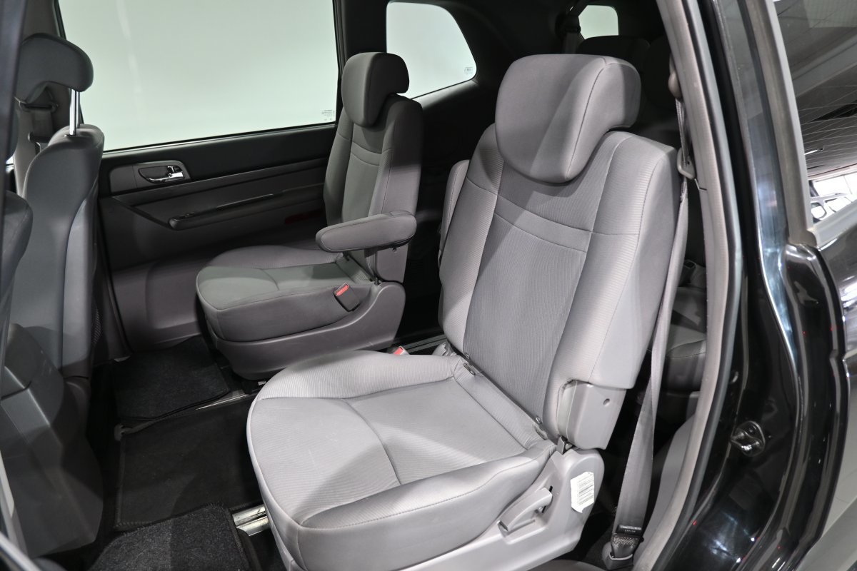 Foto SsangYong Rodius 11