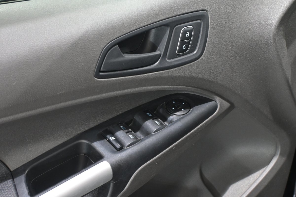 Foto Ford Tourneo Connect 26