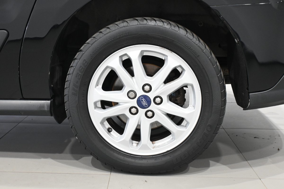Foto Ford Tourneo Connect 27