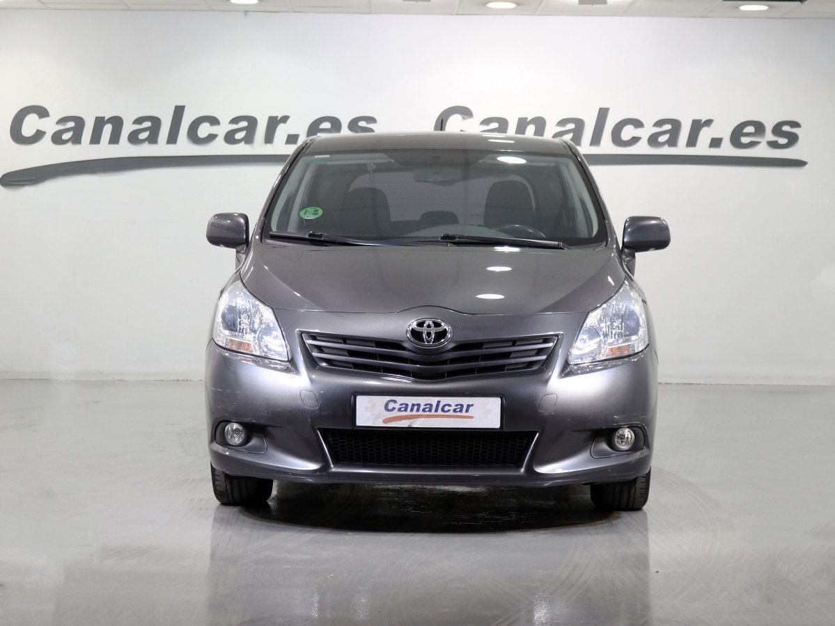 Foto Toyota Corolla Verso 2