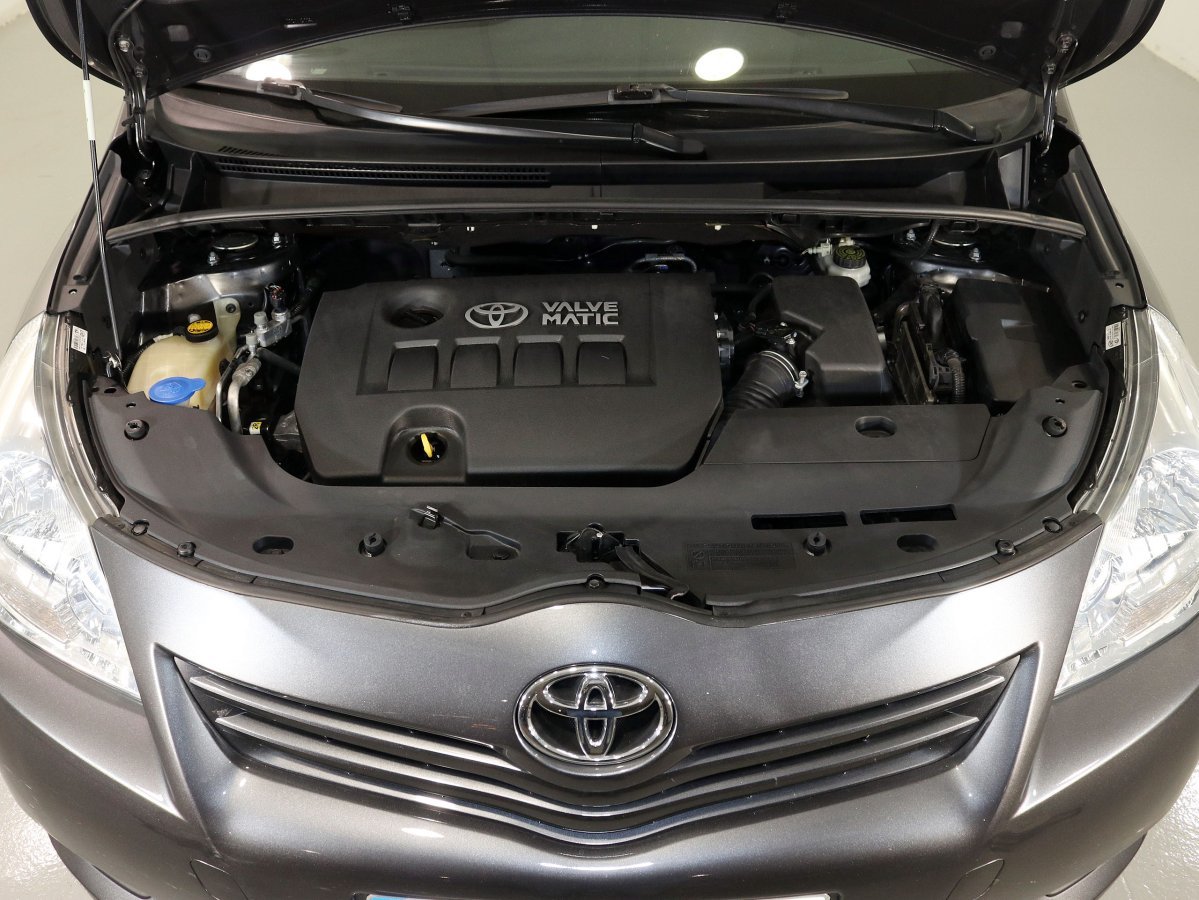 Foto Toyota Corolla Verso 7
