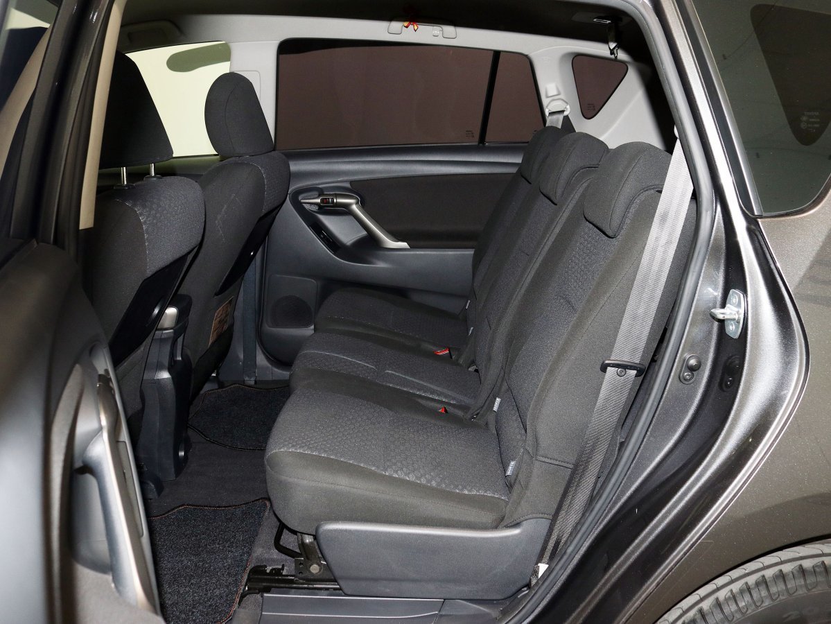 Foto Toyota Corolla Verso 11