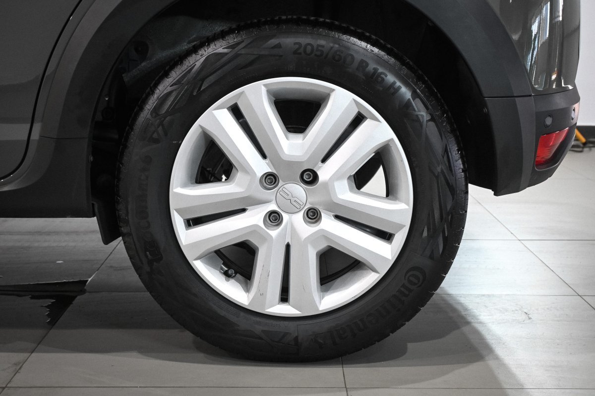 Foto Dacia Sandero 29 Foto Dacia Sandero 29