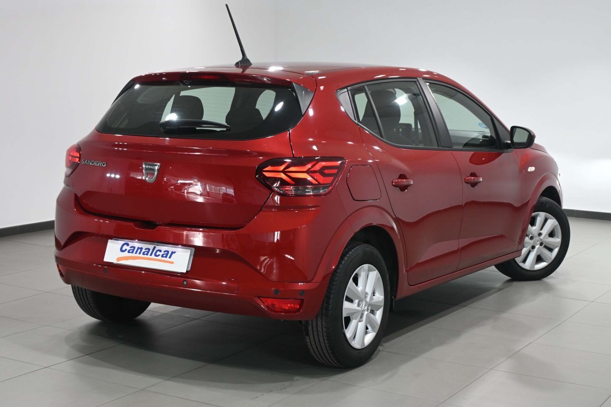 Foto Dacia Sandero 4 Foto Dacia Sandero 4