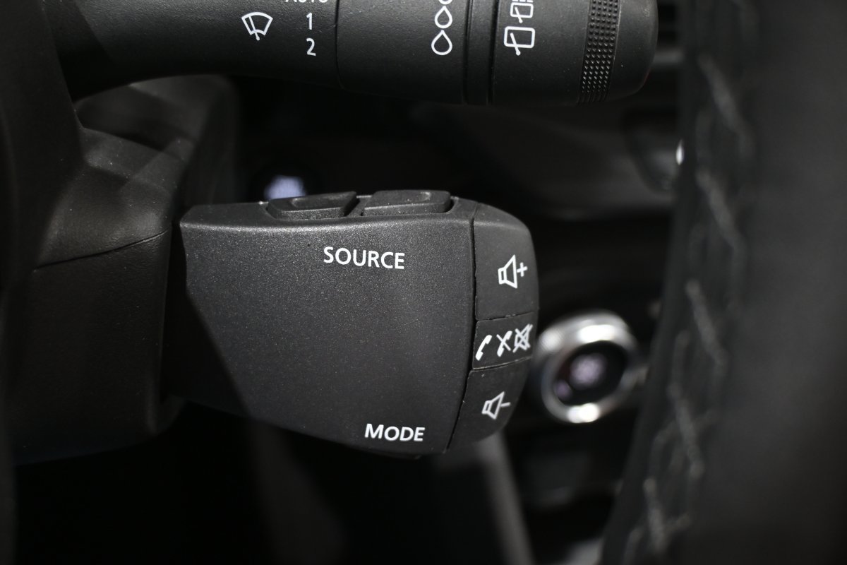 Foto Dacia Sandero 23 Foto Dacia Sandero 23