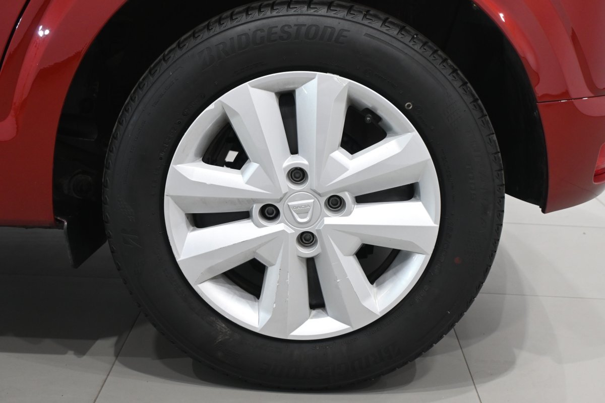 Foto Dacia Sandero 27 Foto Dacia Sandero 27