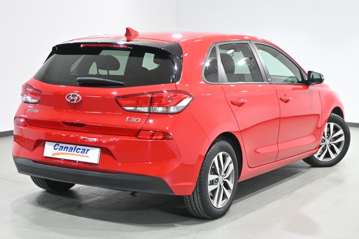 Foto Hyundai i30 4 Foto Hyundai i30 4