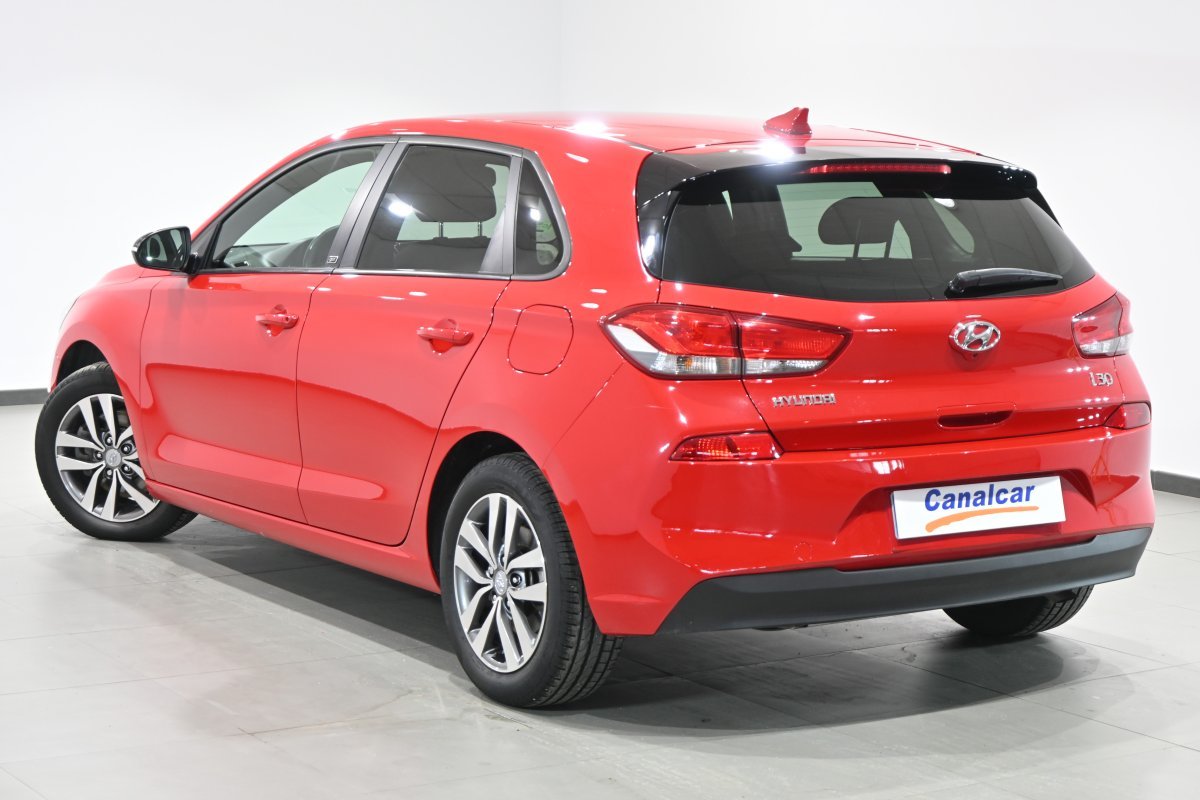 Foto Hyundai i30 6 Foto Hyundai i30 6