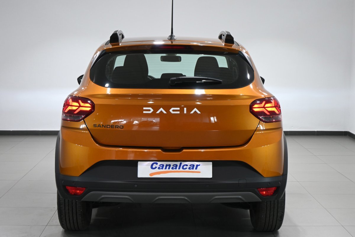 Foto Dacia Sandero 5 Foto Dacia Sandero 5