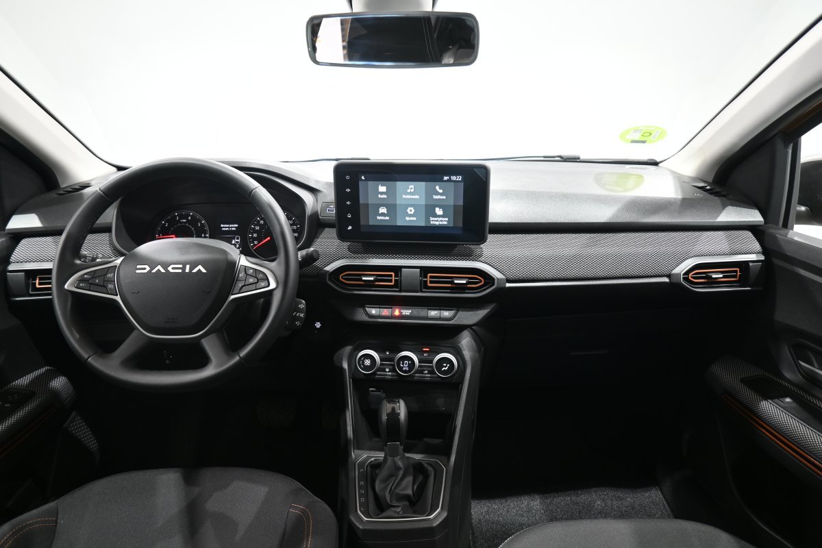 Foto Dacia Sandero 17 Foto Dacia Sandero 17