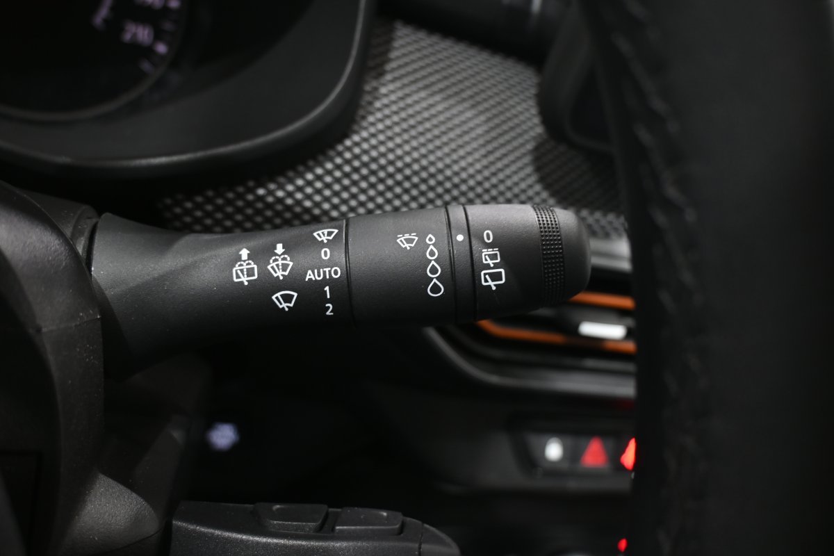 Foto Dacia Sandero 23 Foto Dacia Sandero 23