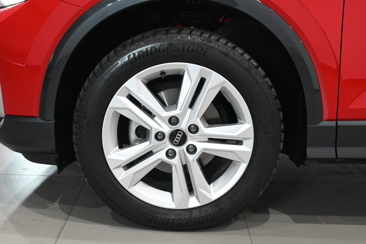 Foto Audi Q2 32