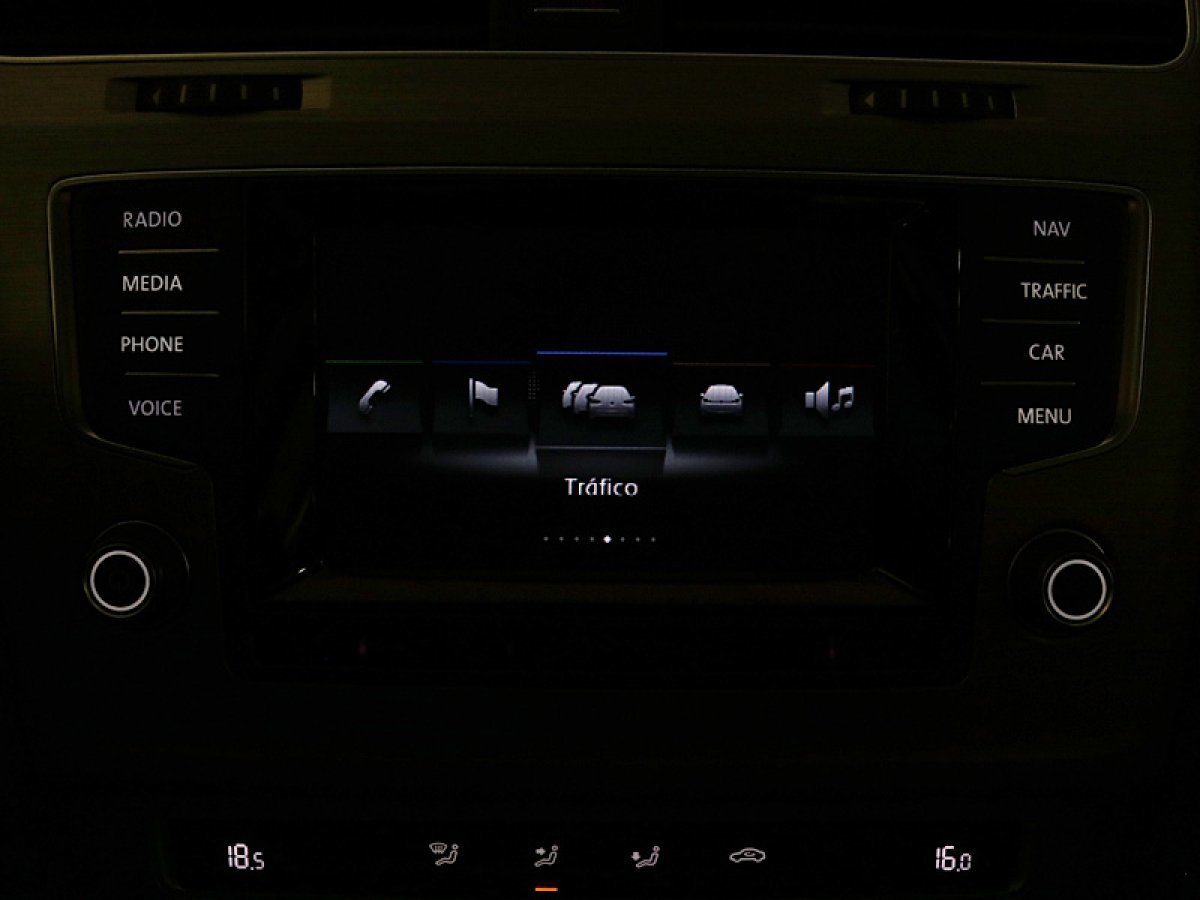 Foto Volkswagen Golf 17