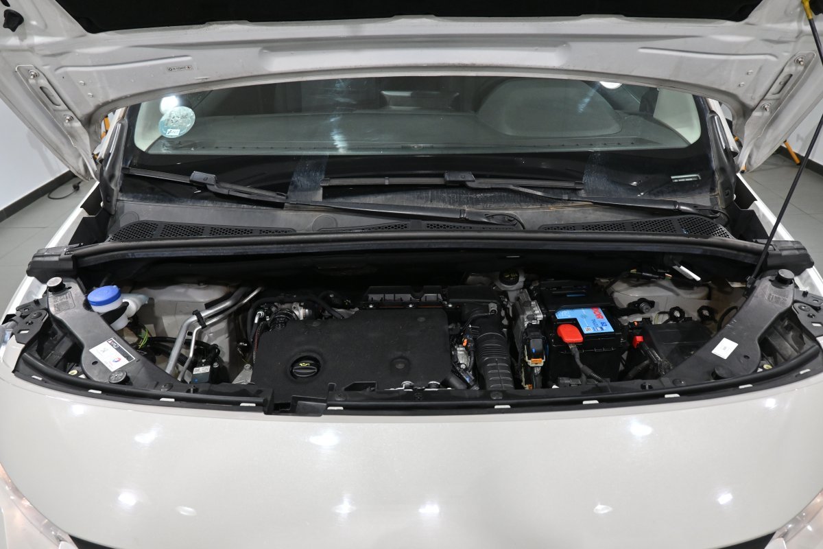 Foto Peugeot Rifter 7