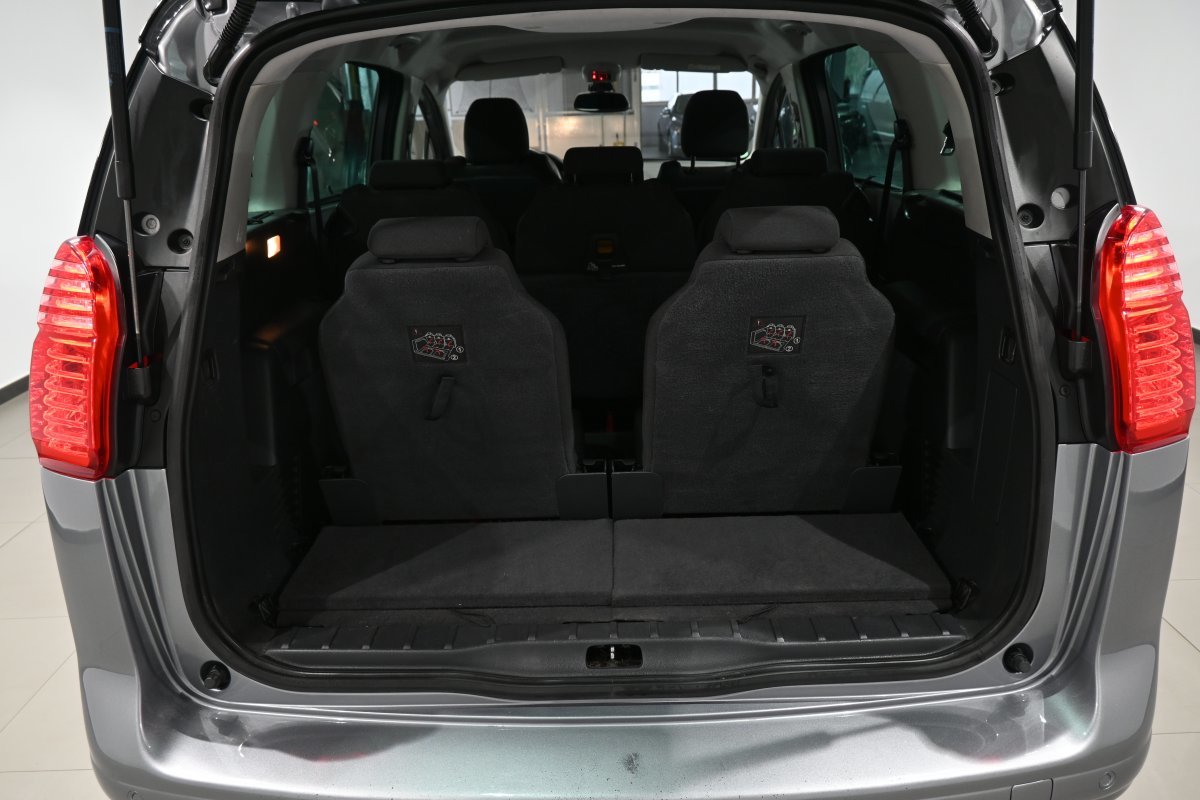 Foto Peugeot 5008 8