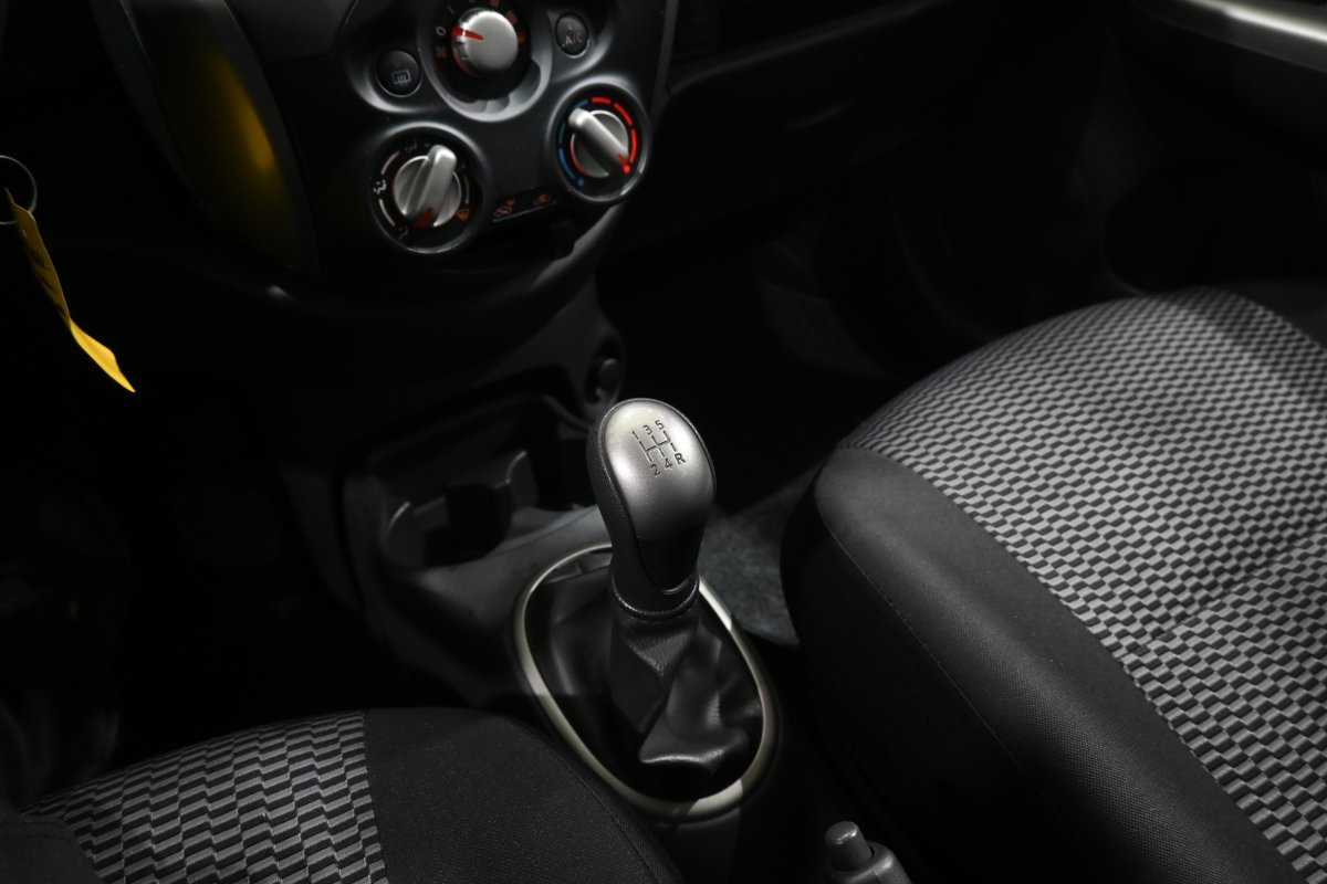 Foto Nissan Micra 18